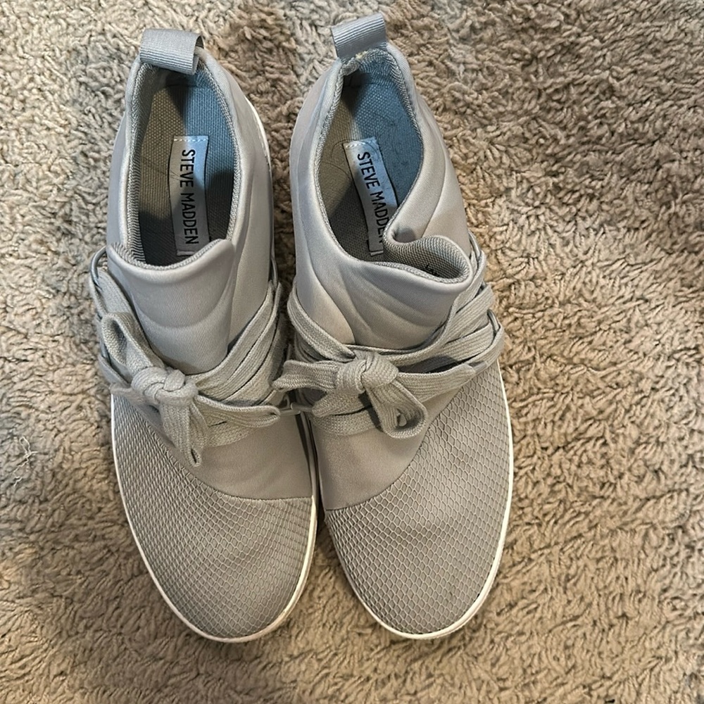 Steve Madden Gray Tennis Shoes